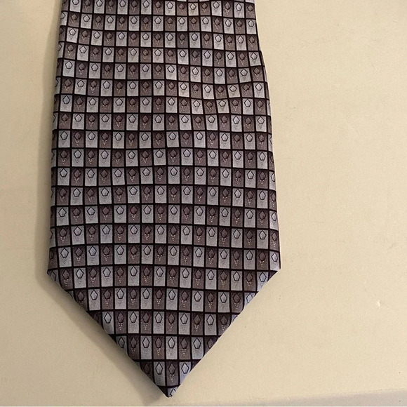 KILBURNE AND FINCH MENS 100% Silk TIE Brown Gray Square Geometric 59” X 4” - Picture 1 of 6